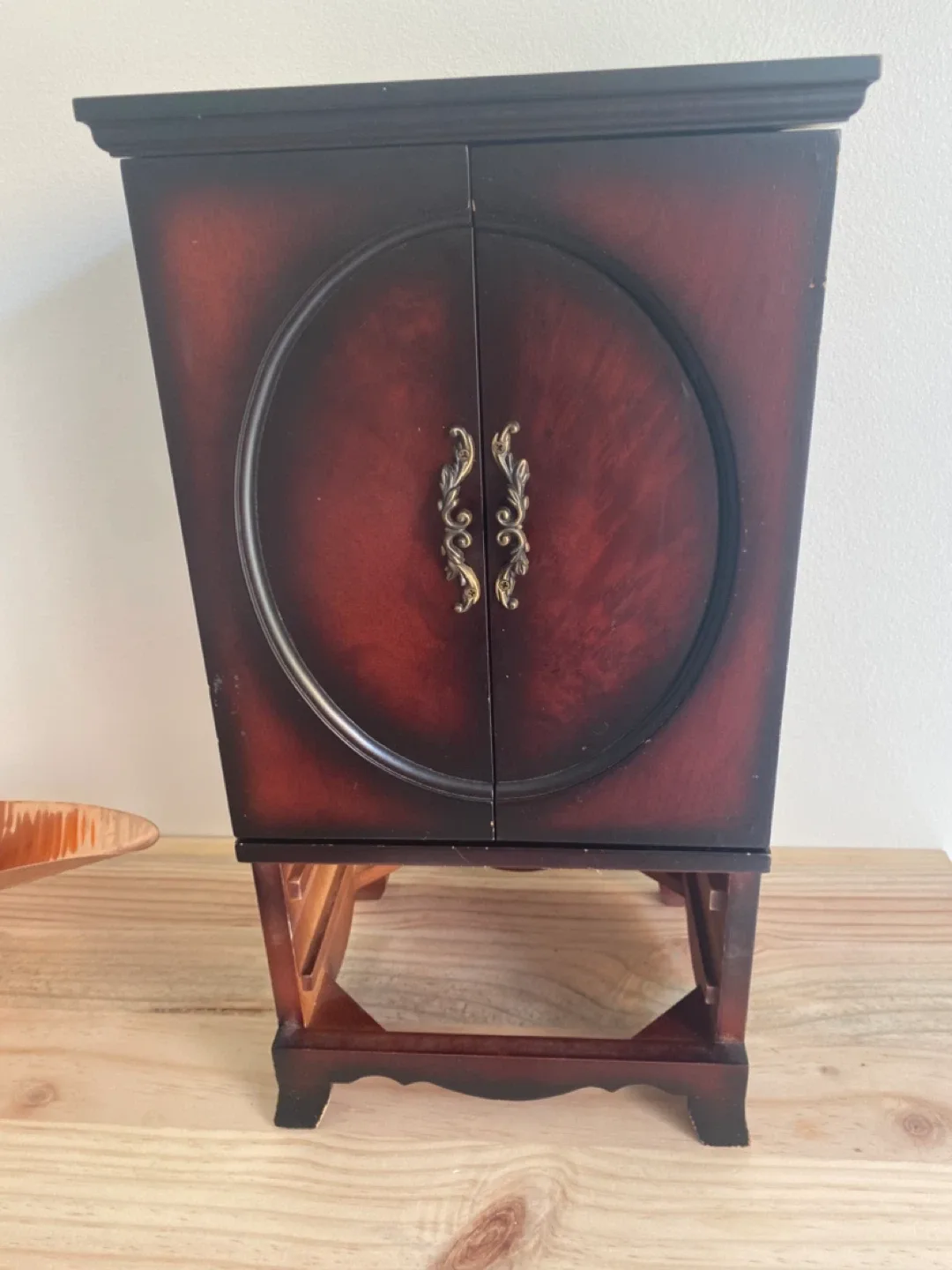 Bombay Jewellery Box image indicator(4)