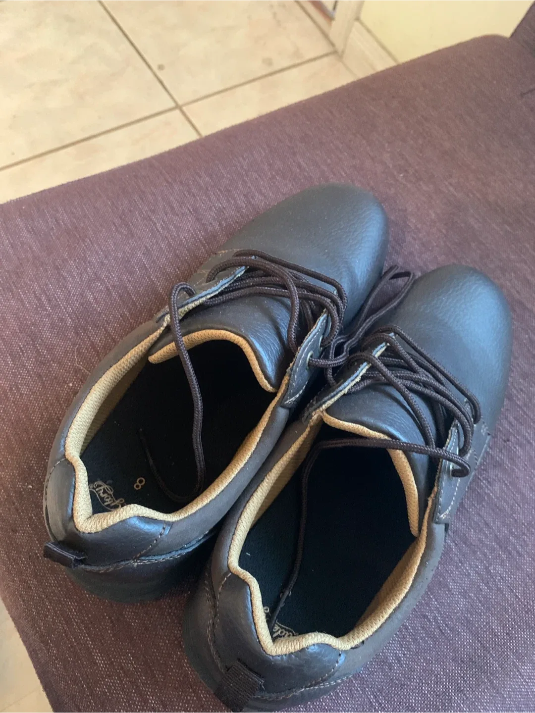 Men's Brown Leather Shoes - Size 8 🥕 thumbnail