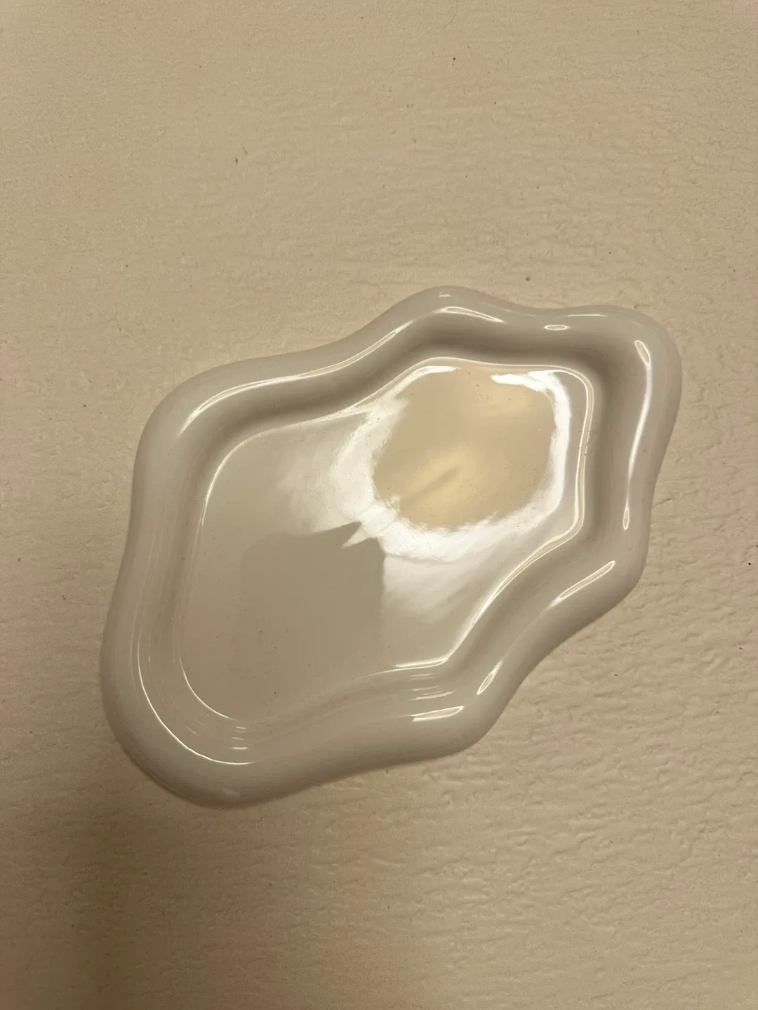 Cloud Trinket Dish - White Ceramic image indicator(2)