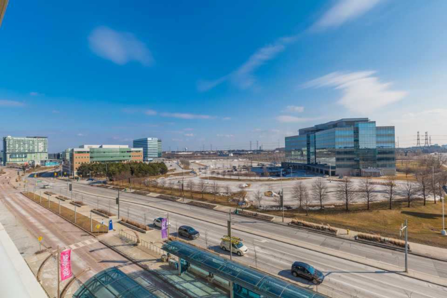 1 Bedroom + 1 Den Condo Unit for rent