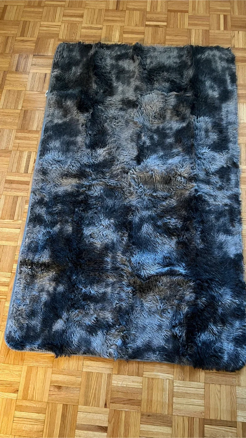 Tie Dye Dark Grey Rug (39.37" x 62.99") thumbnail