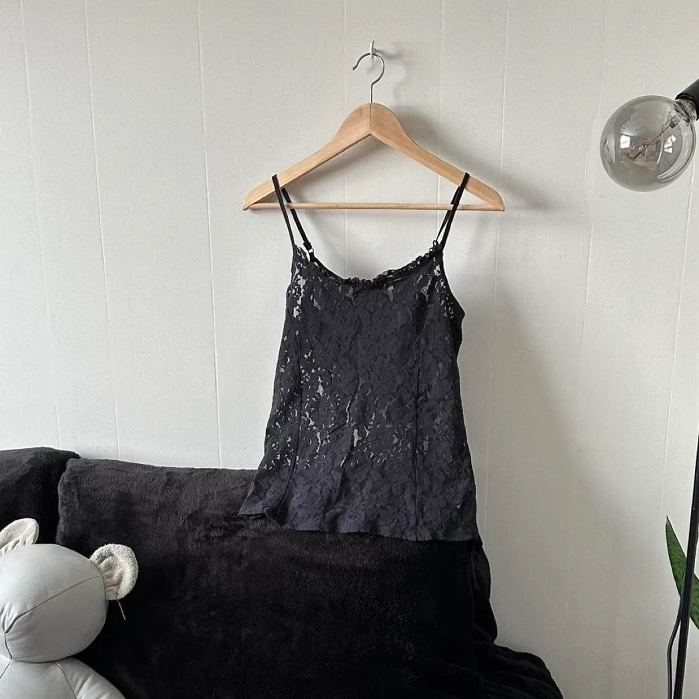 Black sheer lace cami top image indicator(2)