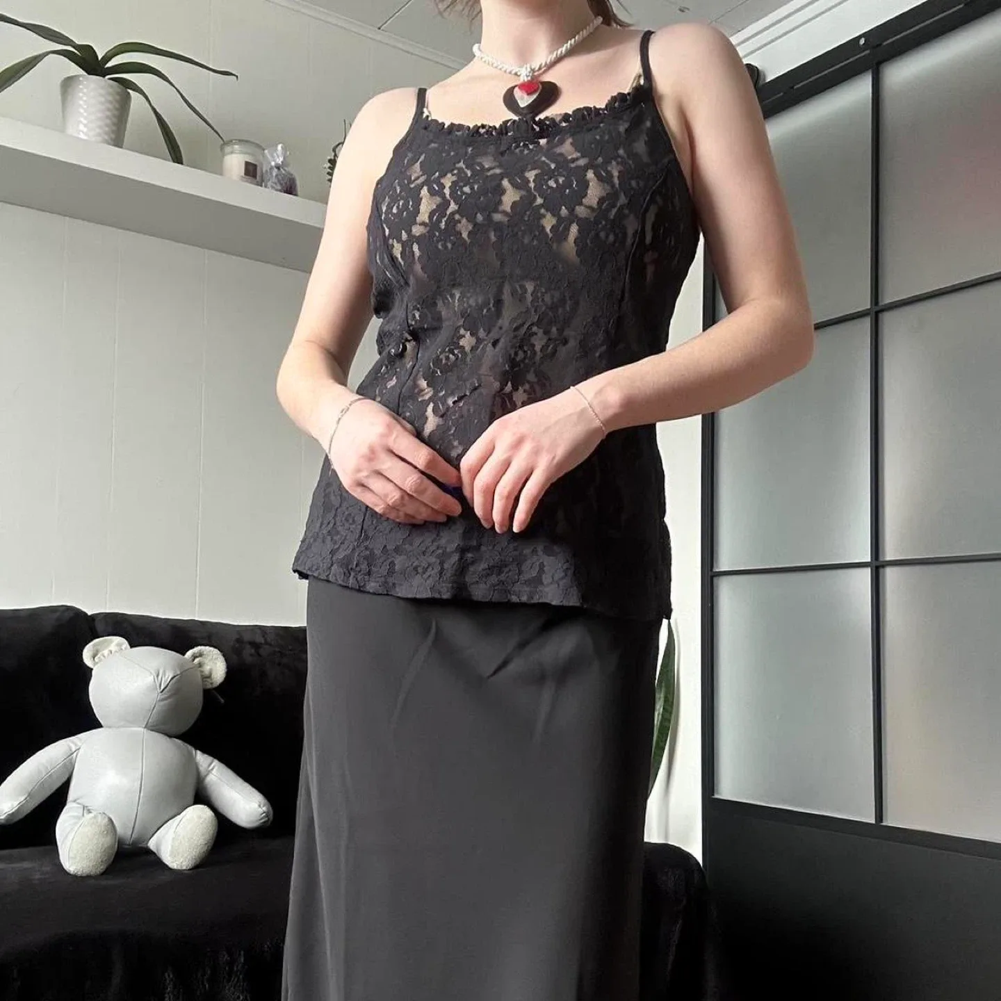 Black sheer lace cami top image indicator(4)