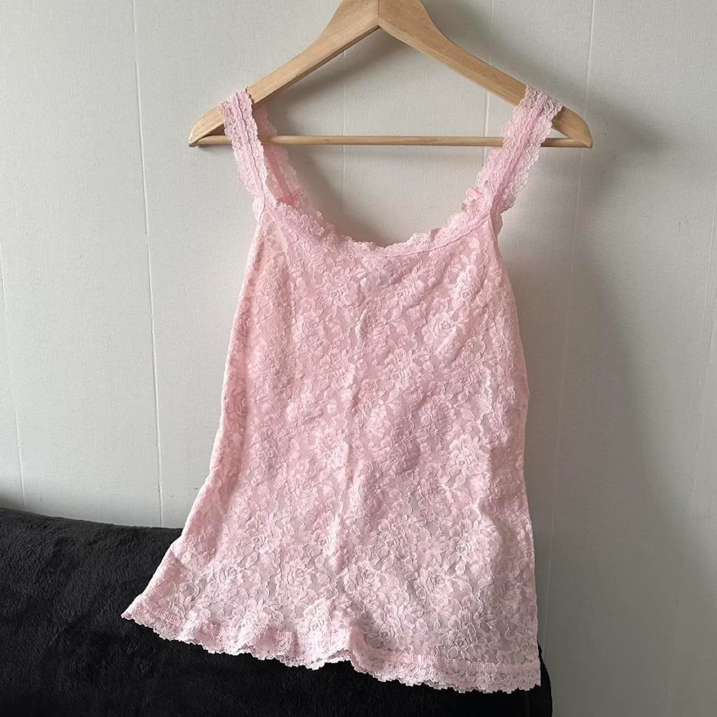 Pink sheer lace tank top image indicator(2)