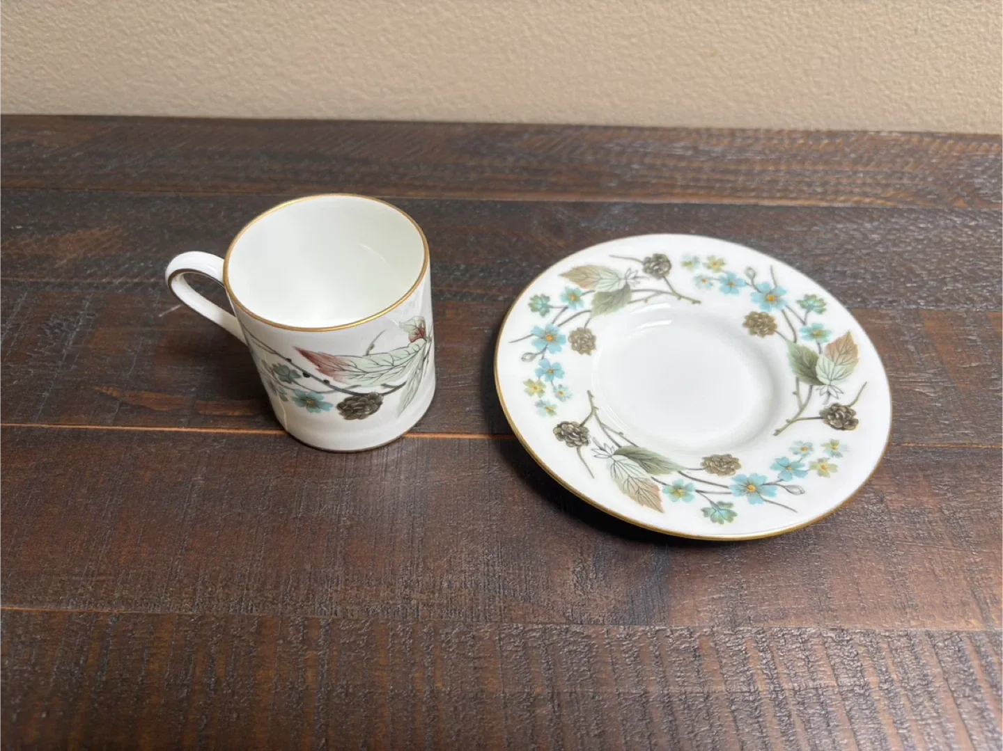 Wedgwood demitasse Cup and Saucer Set image indicator(2)
