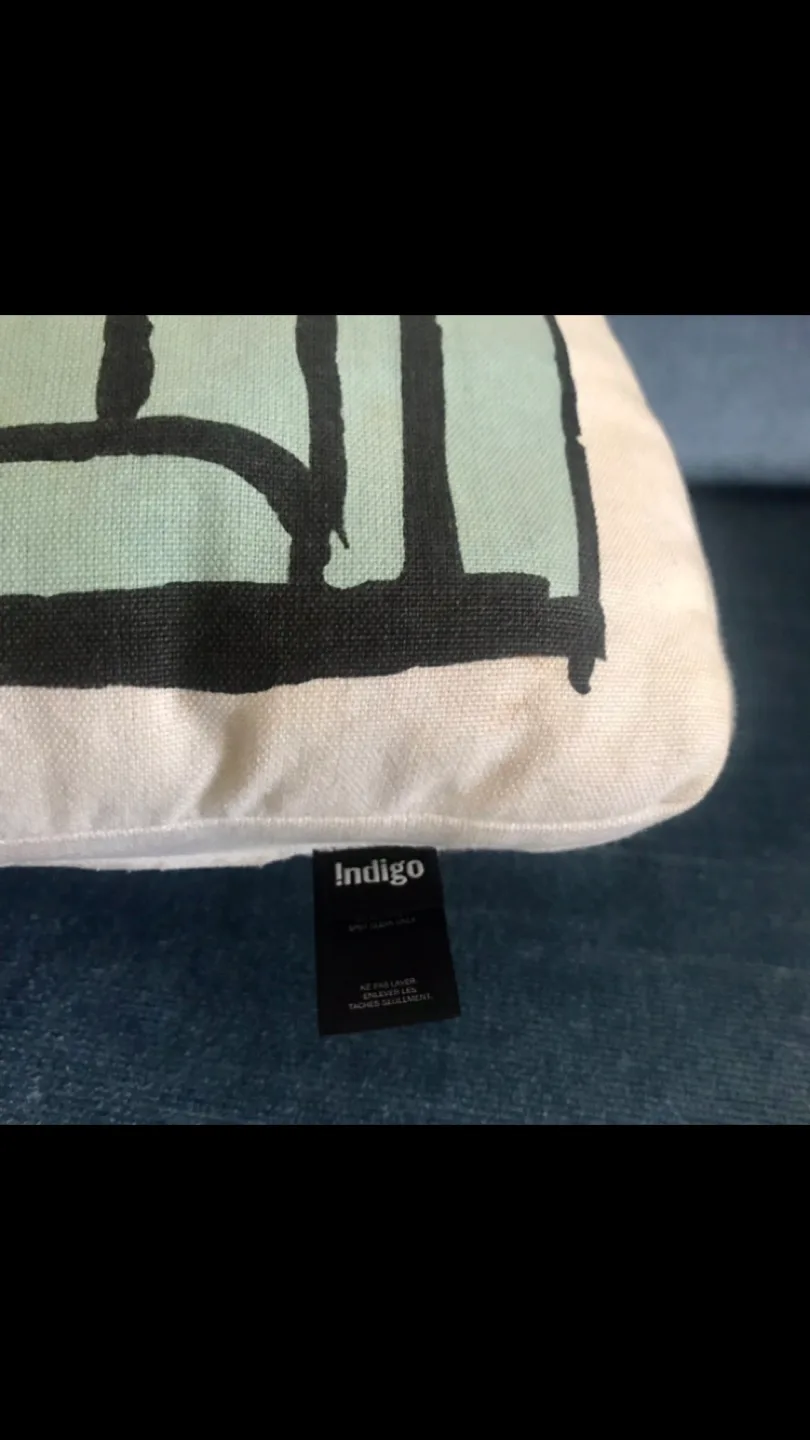 Adorable Cat Design Cushion +✨FREE Cat Earrings image indicator(2)