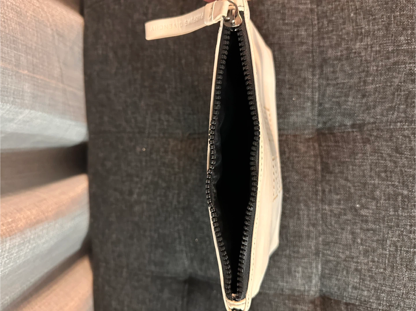 Givenchy Parfums Pouch - photo 3