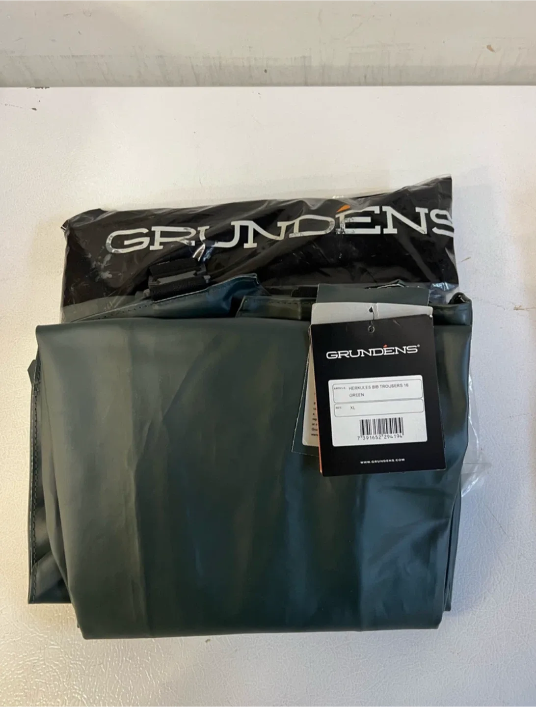 Grundens Herkules Commercial Fishing Bib Pants & jacket Sz L image indicator(2)