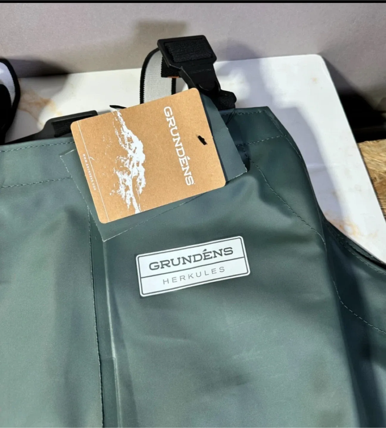 Grundens Herkules Commercial Fishing Bib Pants & jacket Sz L image indicator(4)