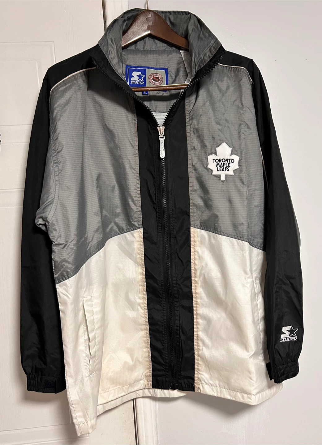 Starter Toronto Maple Leafs Jacket - Size XL