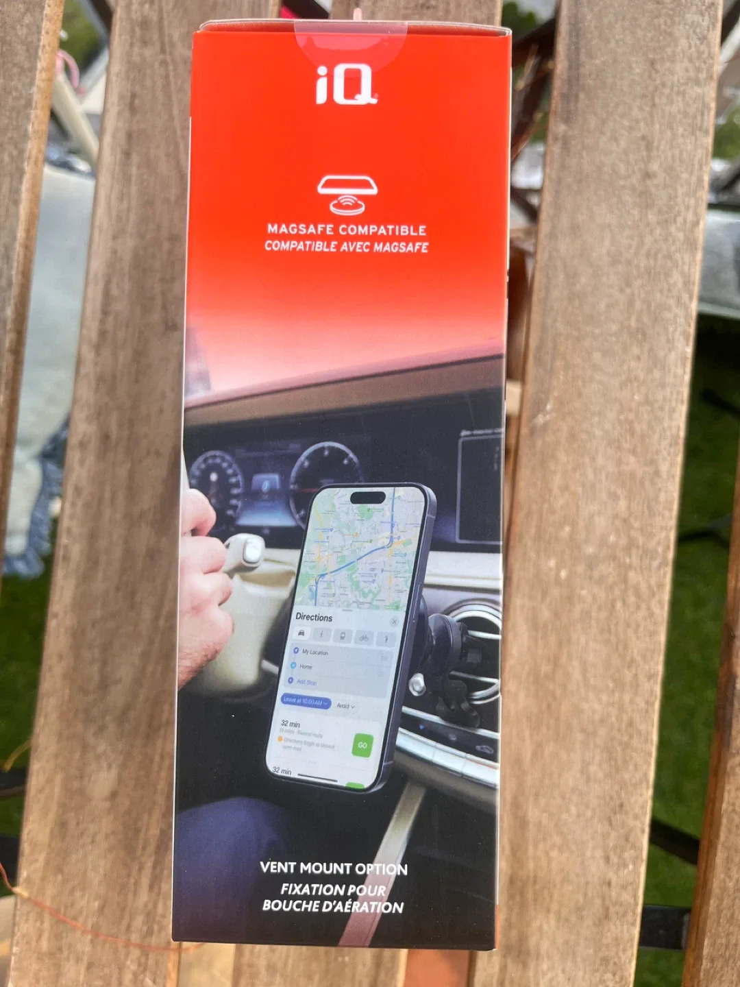 New iQ Magnetic Wireless Car Charger + 4x Mount Kit image indicator(3)