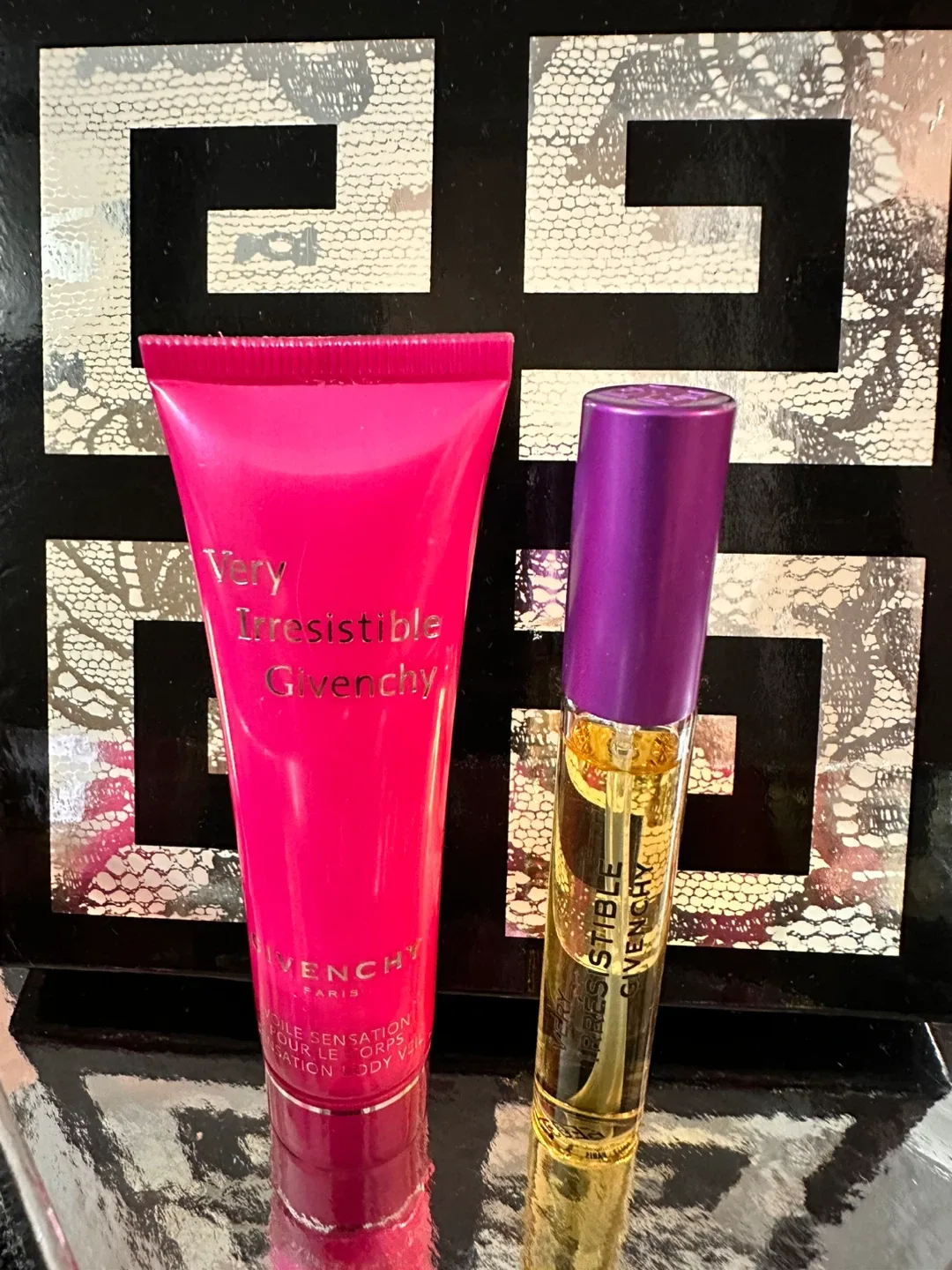 Givenchy Very Irresistible Perfume & Body Veil Set thumbnail