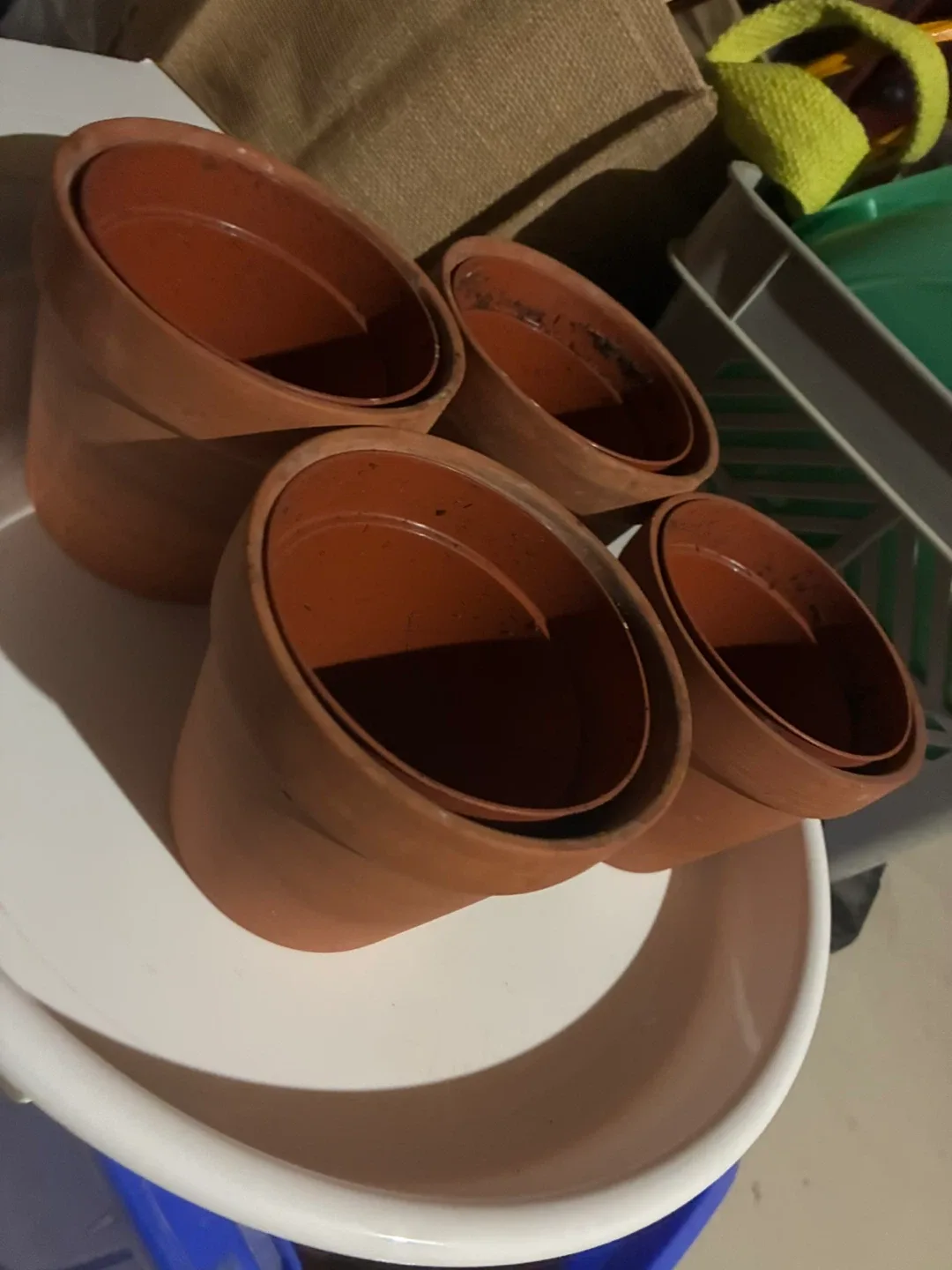 4 Terracotta Plant Pots image indicator(3)