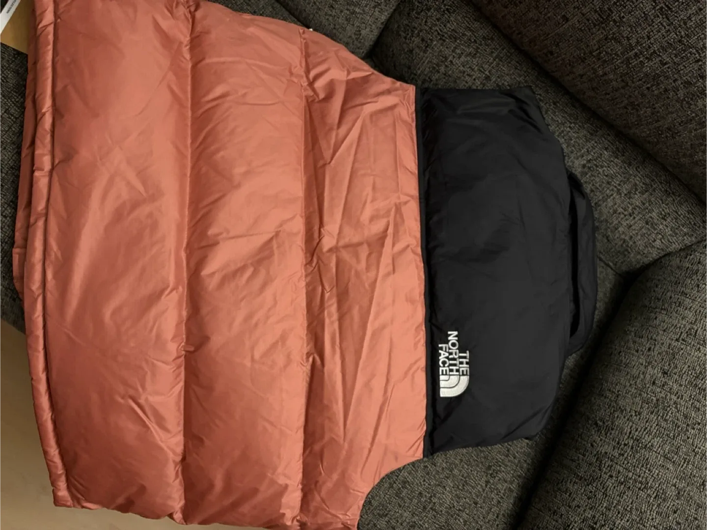 The North Face W 96 Retro Nptse Vest 3XL image indicator(5)