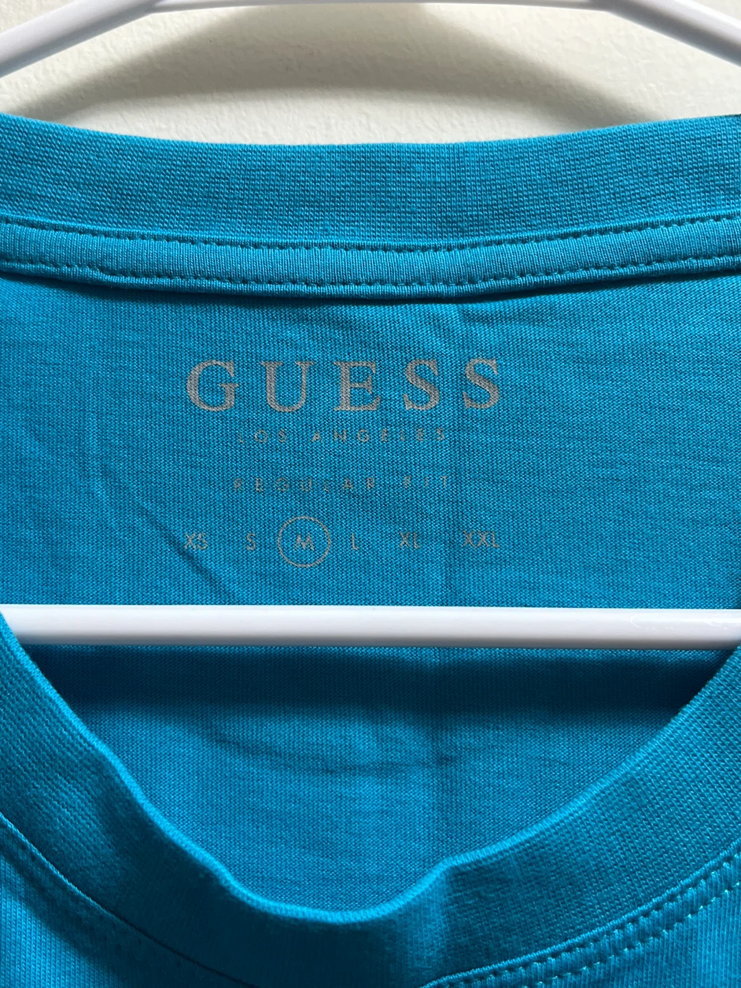 Guess Blue Graphic T-shirt sz M - photo 4