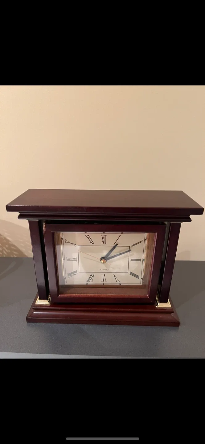 Wooden Mantel Clock thumbnail