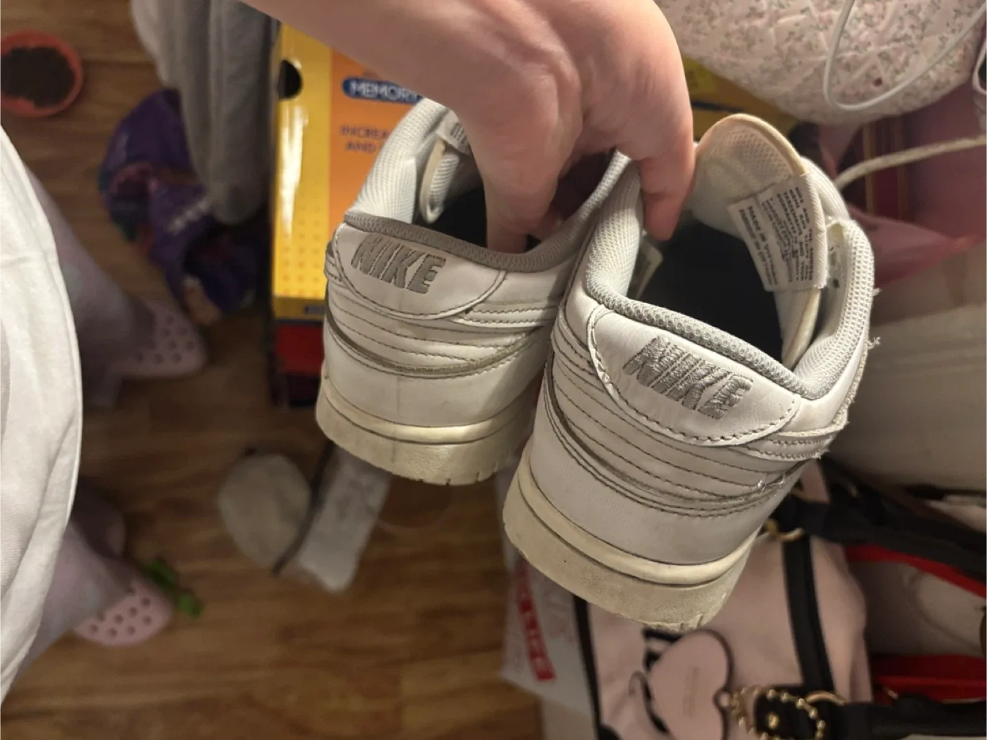 Nike Dunk Low White Sneakers image indicator(5)