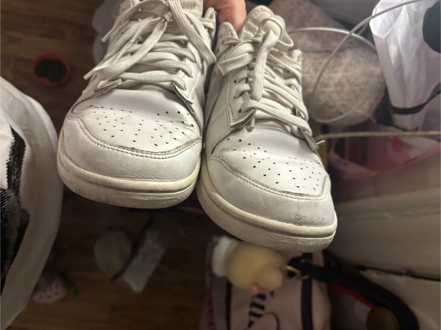 Nike Dunk Low White Sneakers image indicator(4)