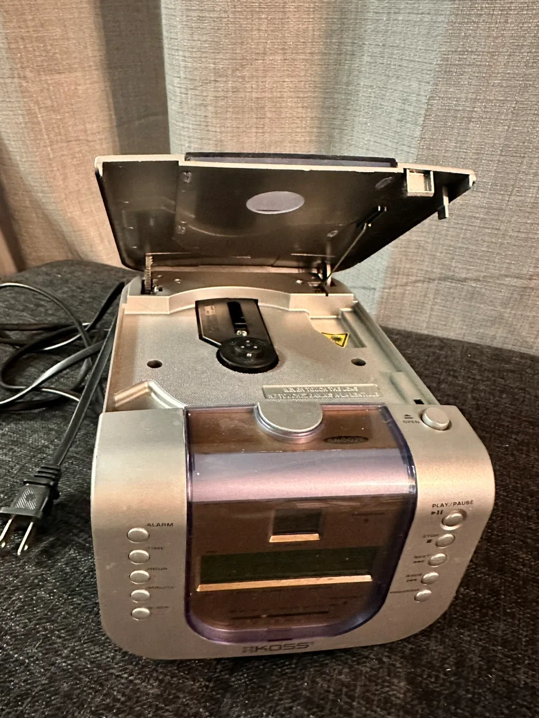 Koss Digital Alarm Clock CD Player image indicator(2)