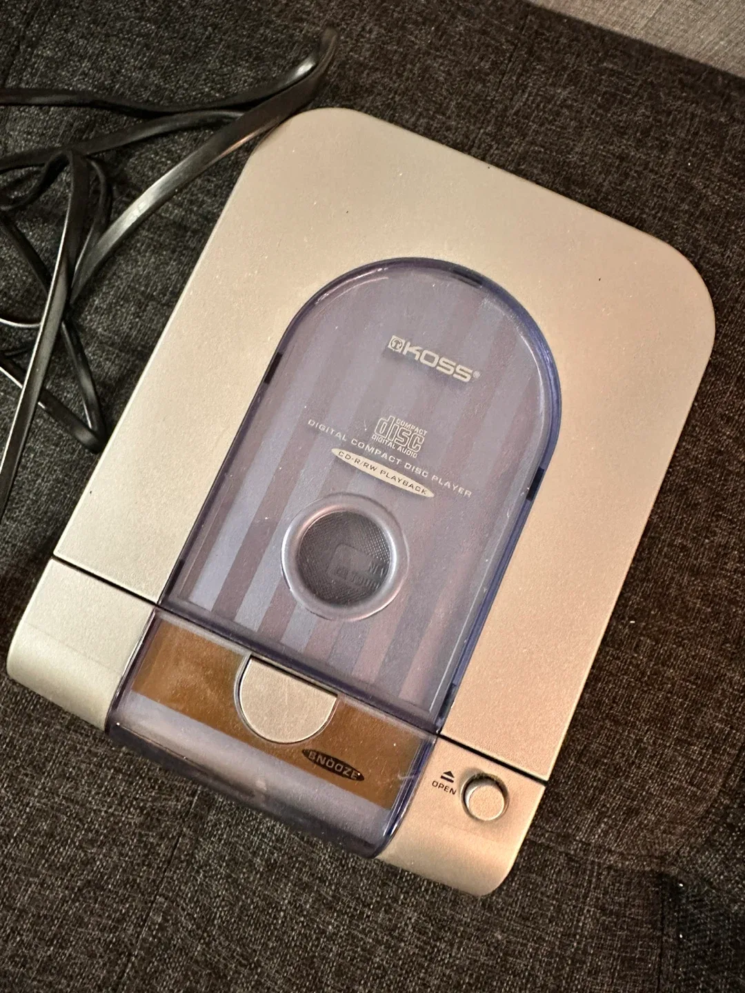 🥕Koss Digital Alarm Clock CD Player thumbnail