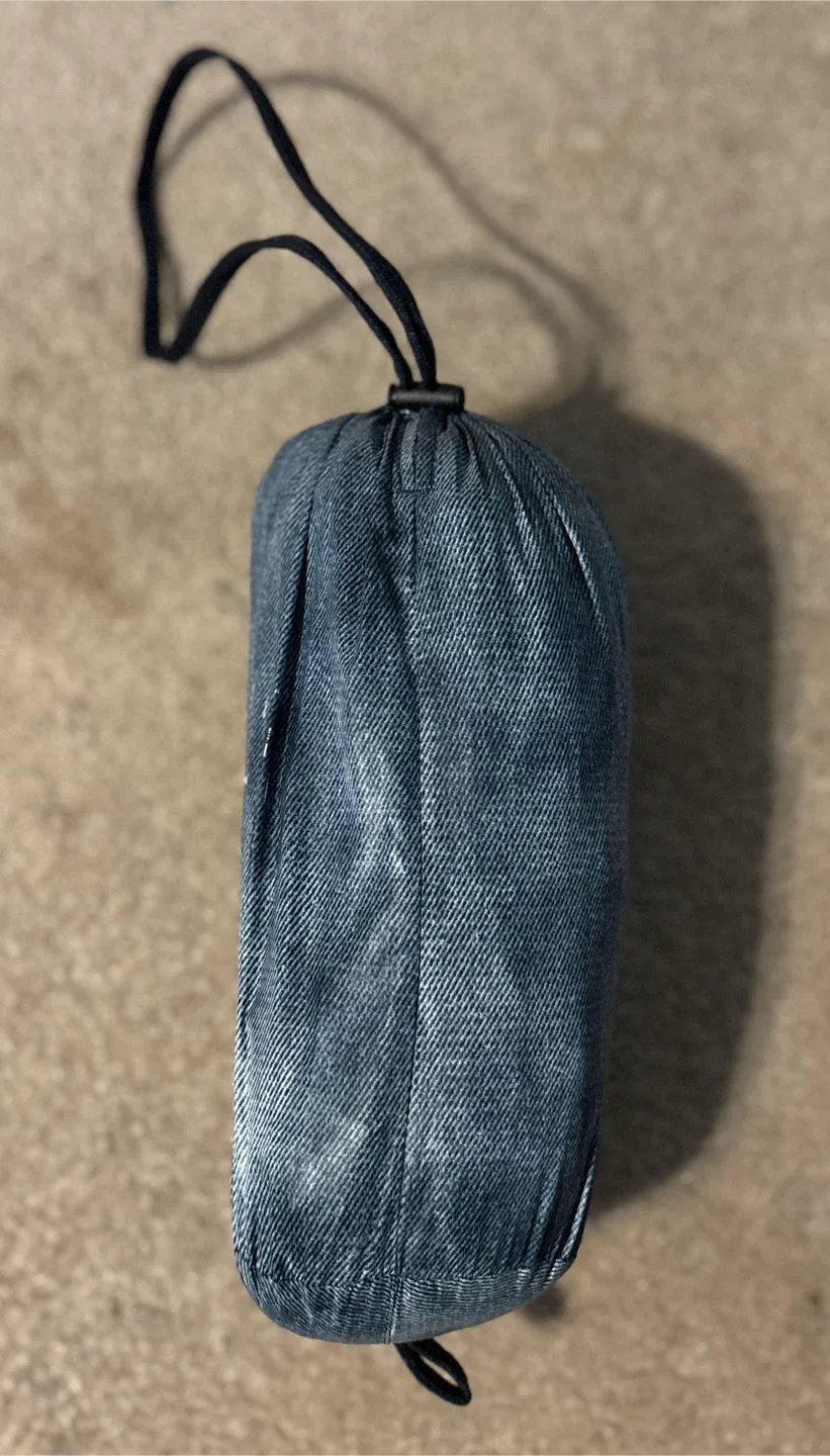 Uniqlo Ultra Light Down Vest, Size L 🥕 image indicator(4)