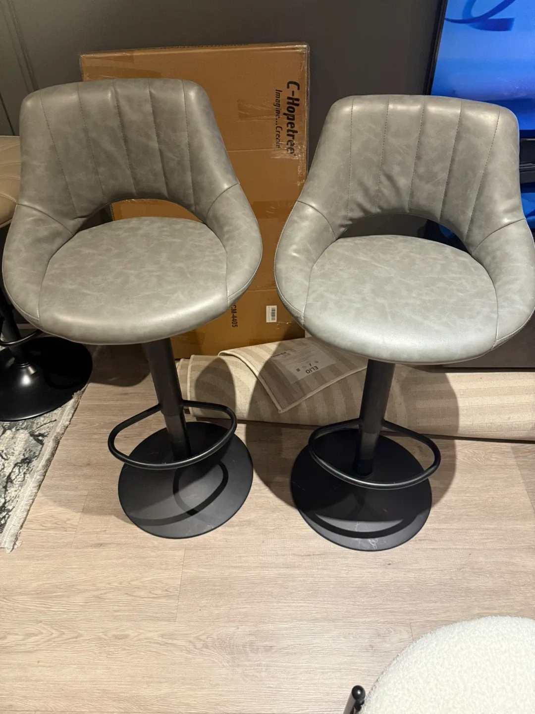 Grey Swivel Bar Stools ( Set of 2) thumbnail