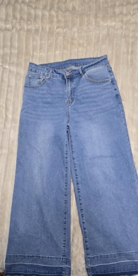 Wide Leg Jeans - Size 10