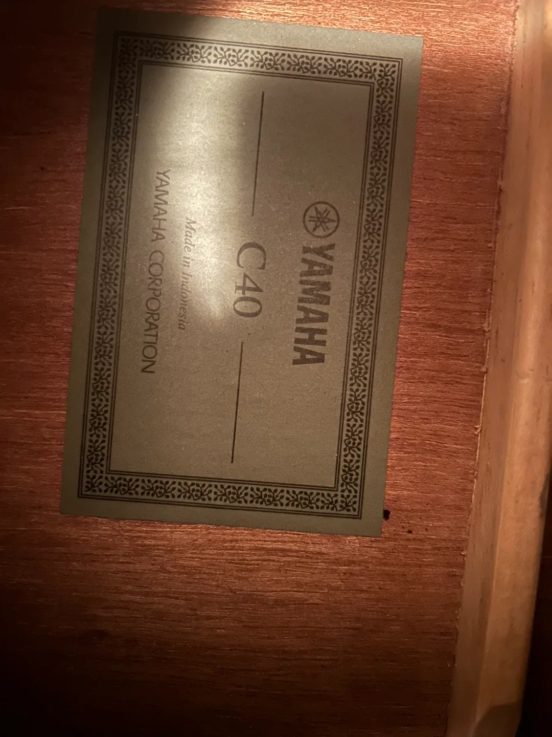 Yamaha C40 Classical Guitar with Case image indicator(5)