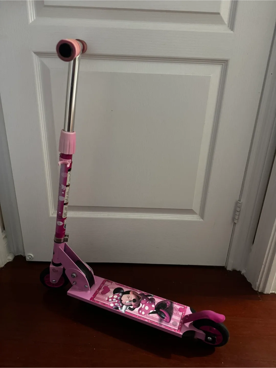Foldable Minnie Mouse Scooter - Pink thumbnail