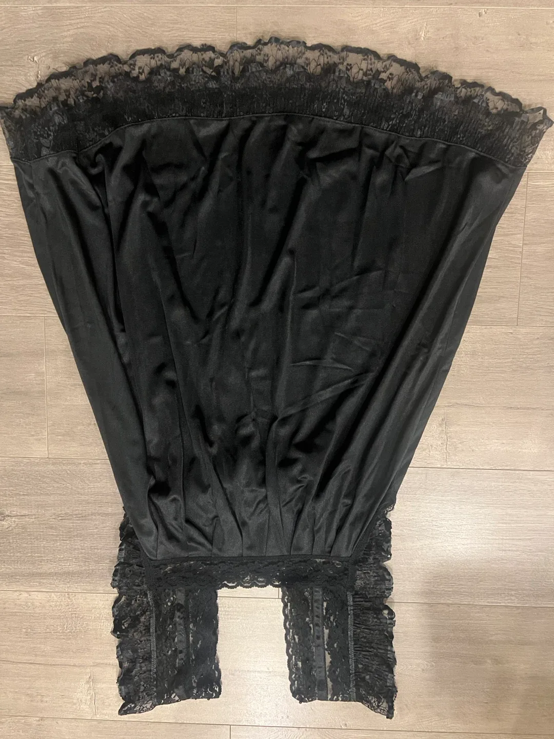 Black Nightgown - Size Large image indicator(8)