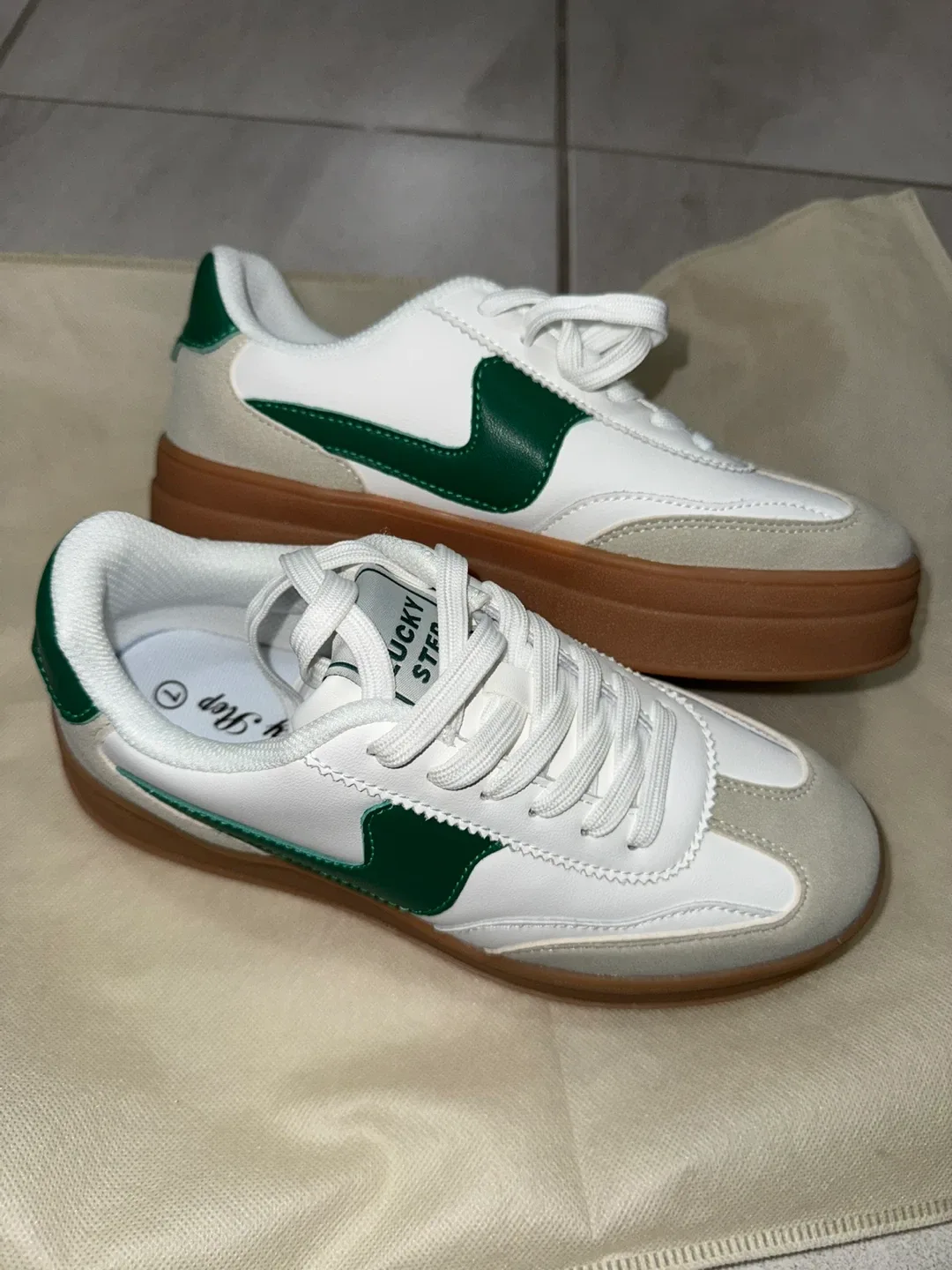 Lucky Step Sneakers - Size 7 image indicator(3)