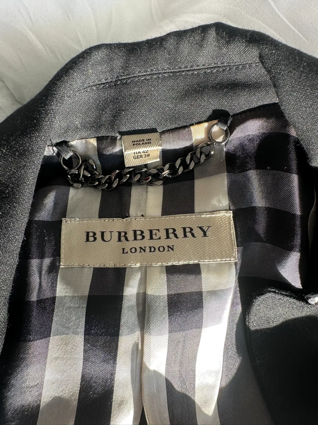 Burberry Black Blazer image indicator(9)
