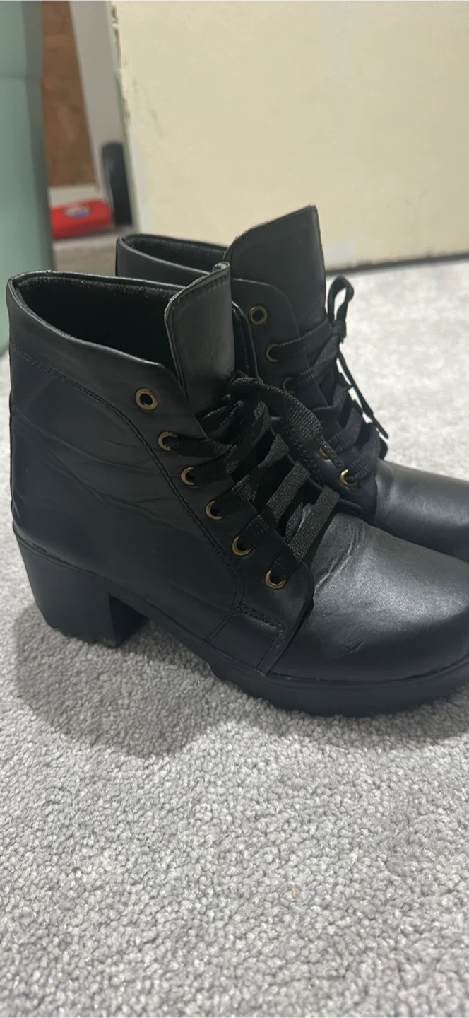 Black Boots - photo 2