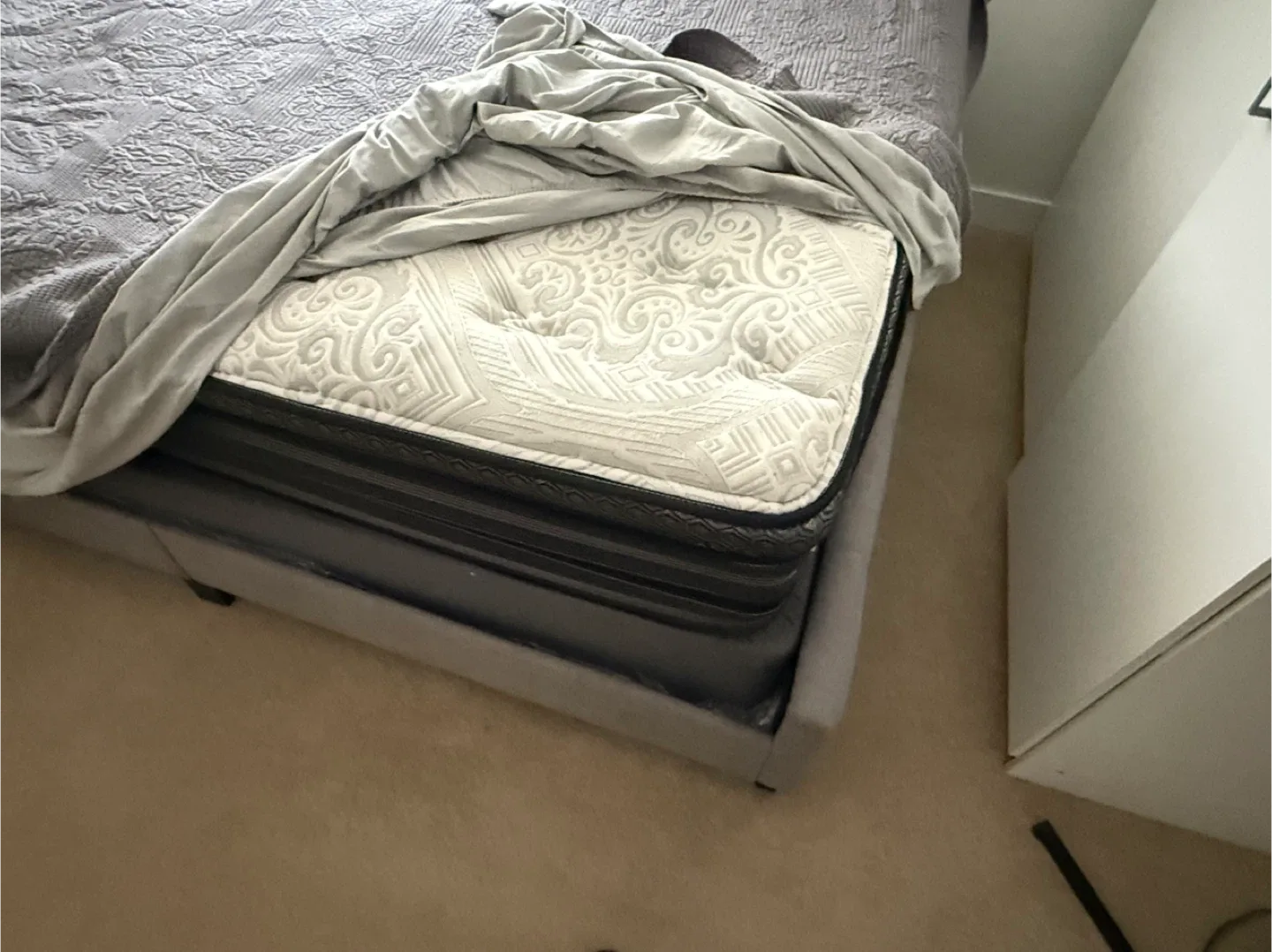 Bed and Mattress image indicator(3)
