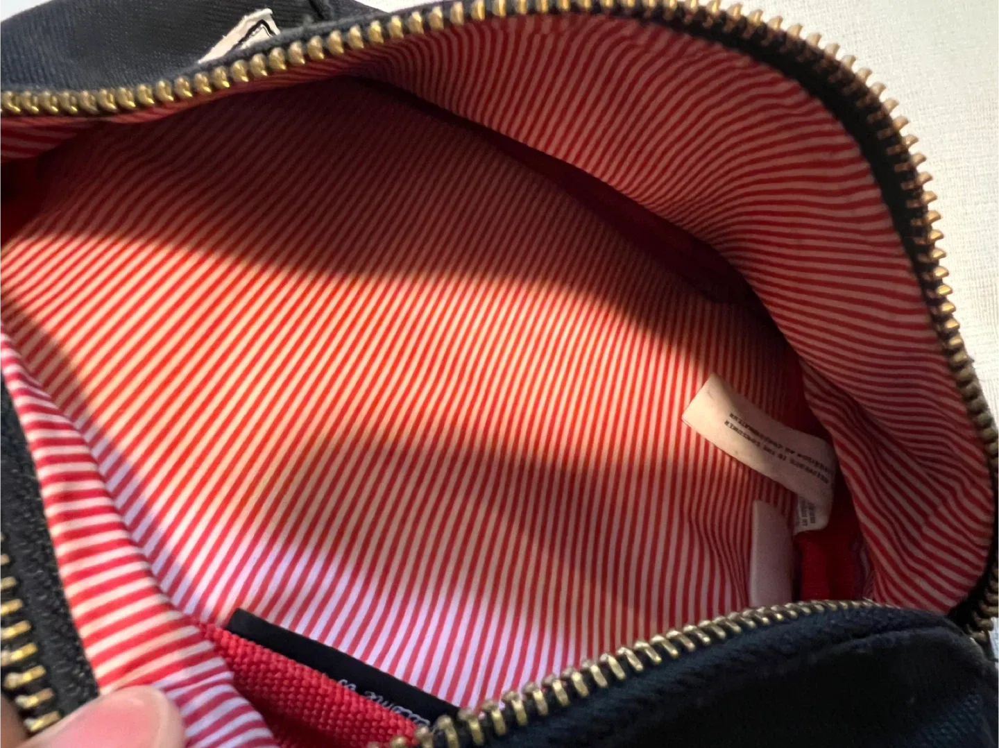 Herschel Fanny Pack image indicator(2)