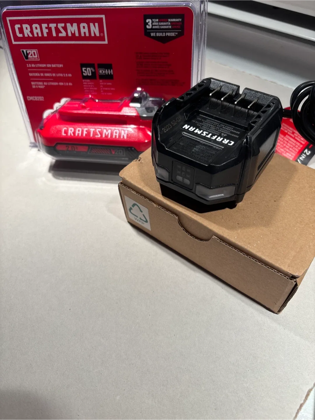 Craftsman V20 Lithium Ion Battery Charger thumbnail