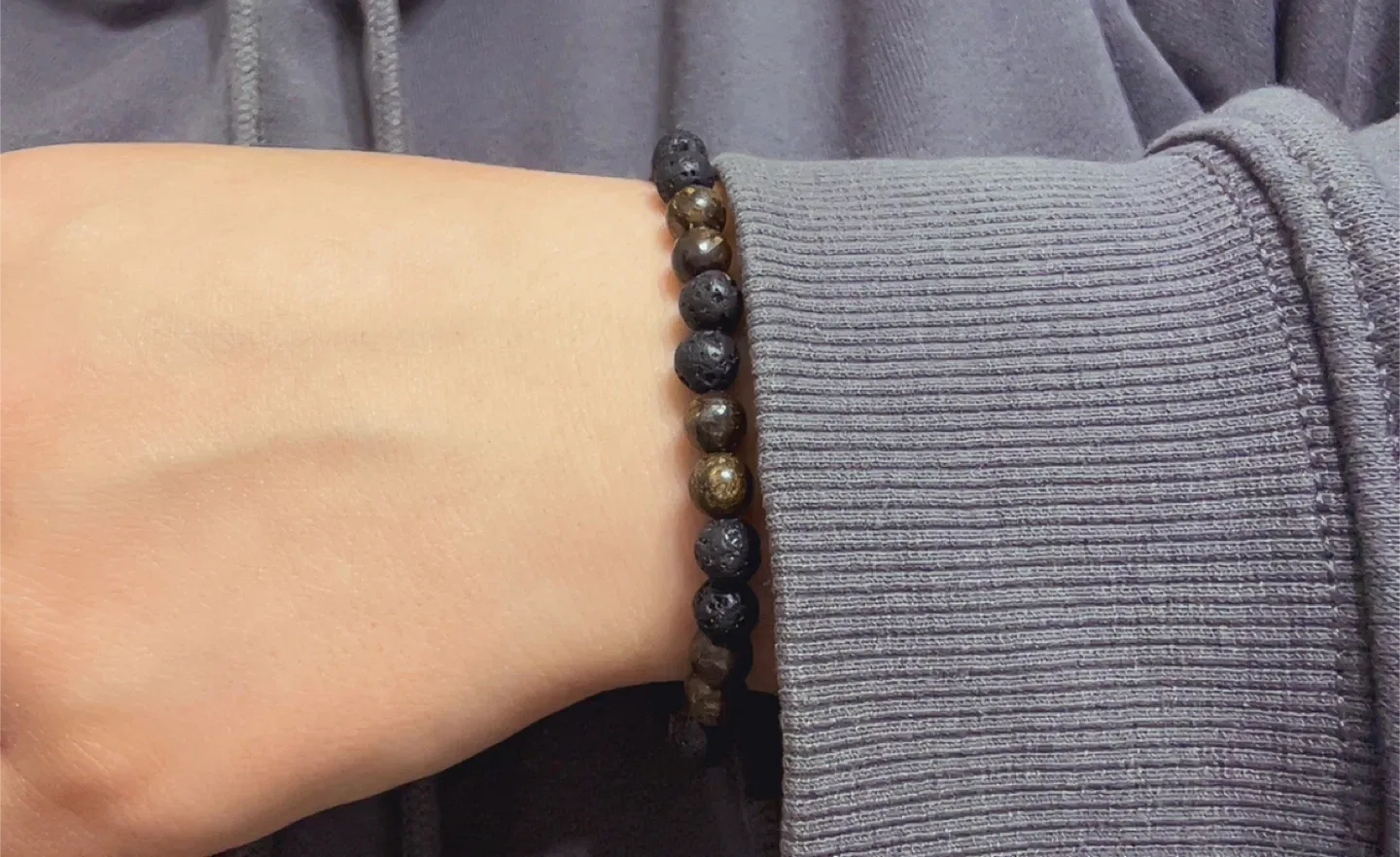 Lava Stone & bronzite Beaded Bracelet thumbnail