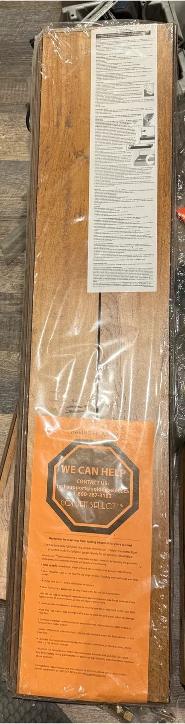 Golden Select Laminate Flooring - Handscraped Style image indicator(3)