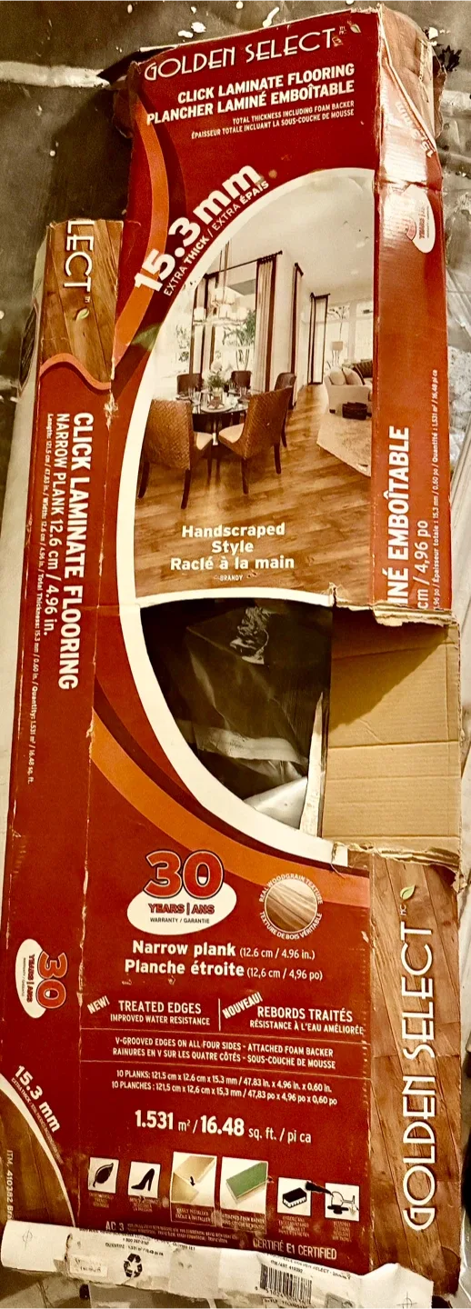 Golden Select Laminate Flooring - Handscraped Style image indicator(2)