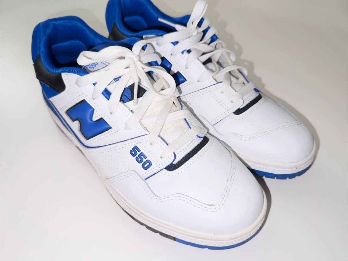 New Balance 550 White/Blue Sneakers Size 10