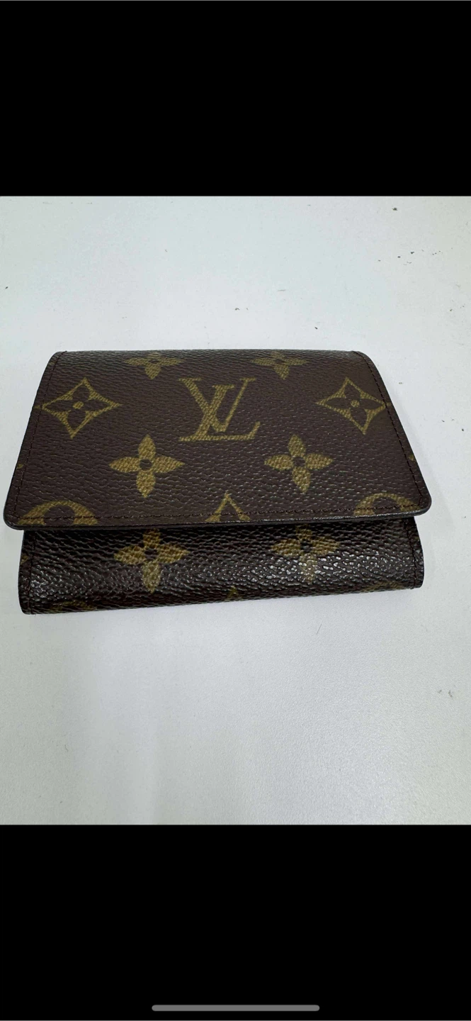 AUTHENTIC LV CARD CASE