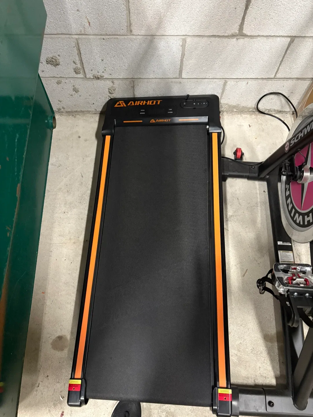 Airhot Under Desk Treadmill image indicator(2)