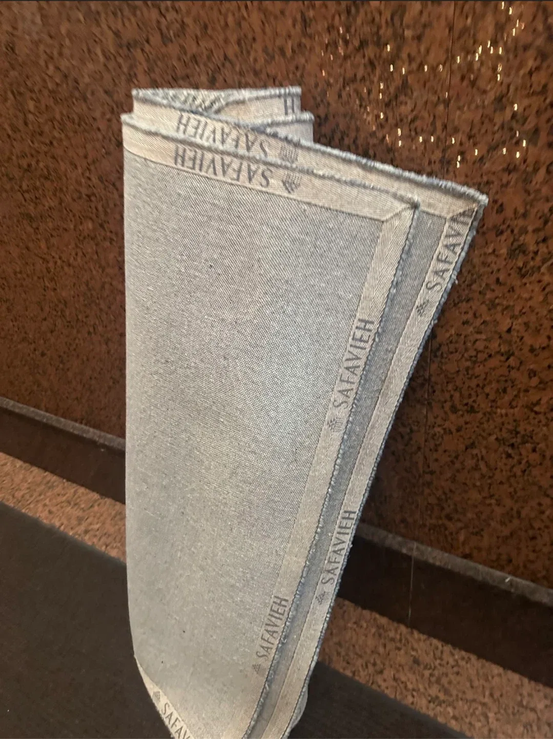 2 Safavieh Area Rug 🥕 image indicator(2)