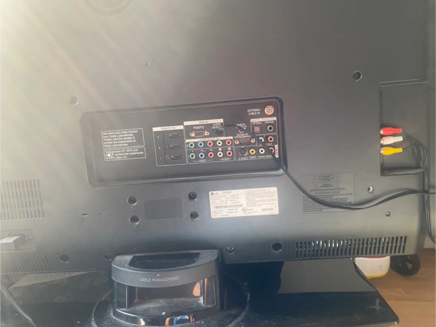 LG 37LG30 LCD TV & TV Stand image indicator(2)