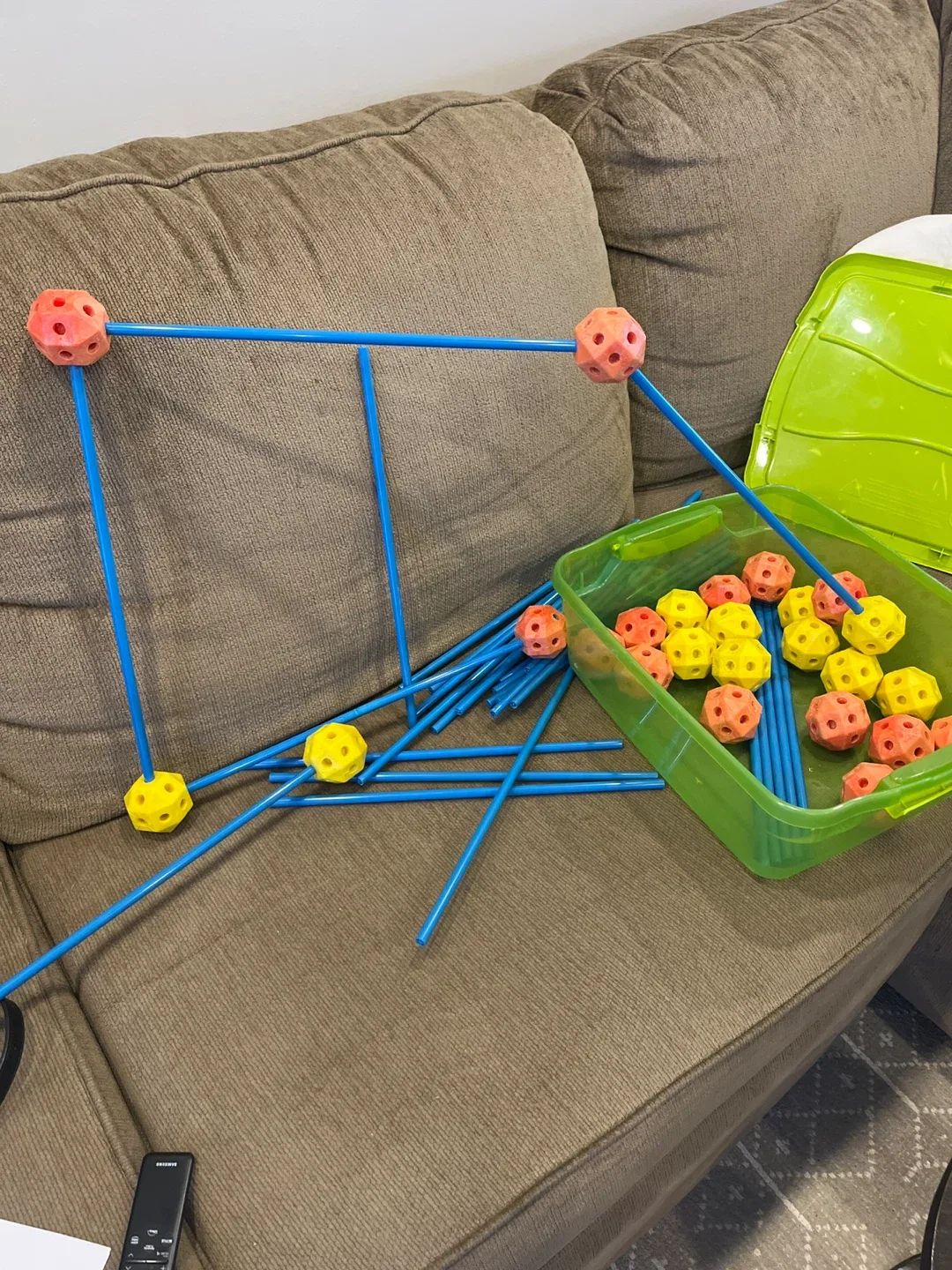 Kids Building Toy Set with Case image indicator(3)