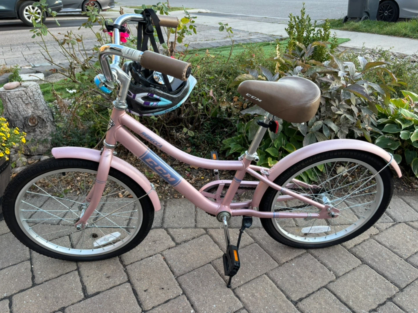 CCM Rebecca Girl's Bike 20-inch - Pink