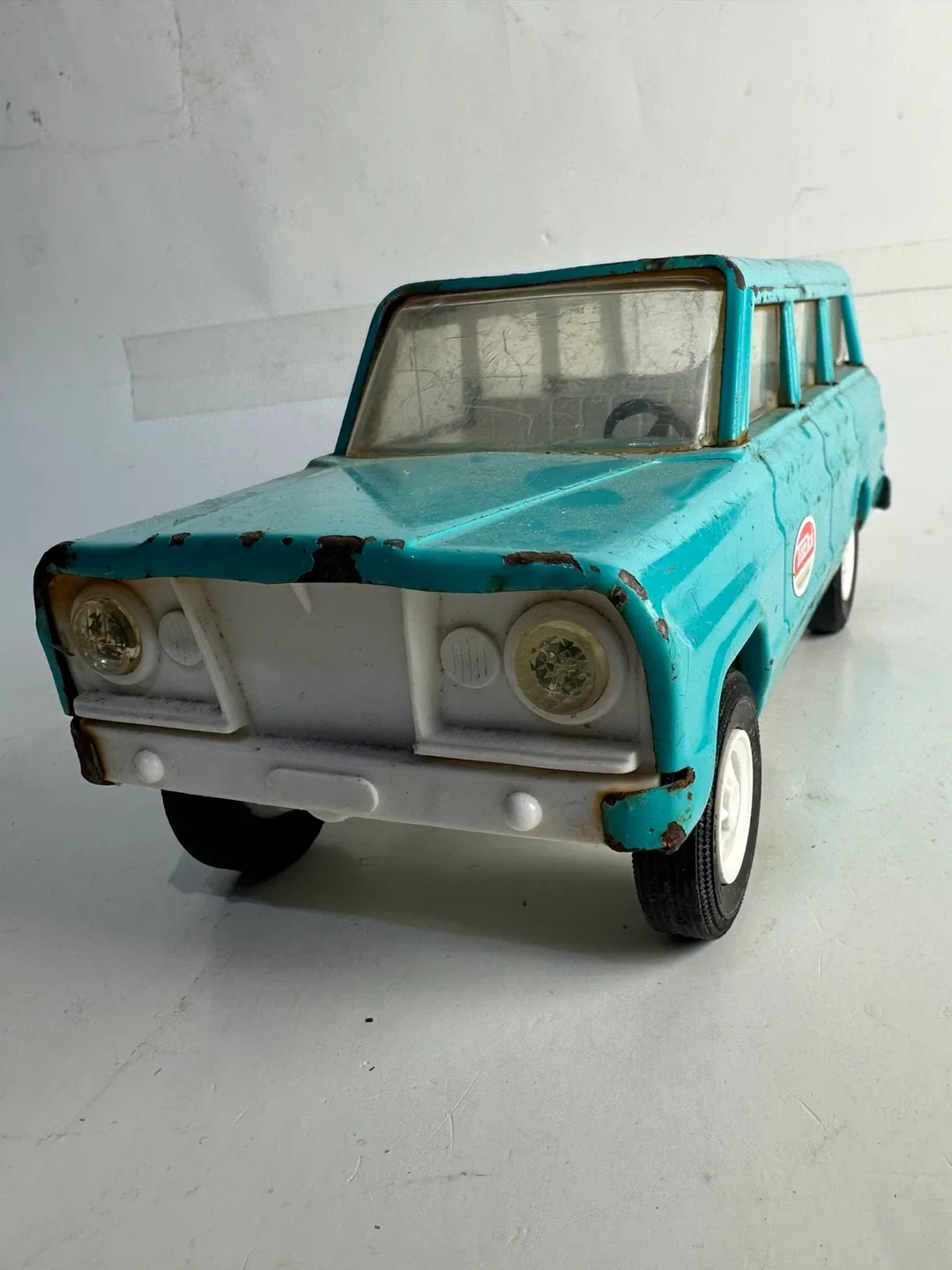 Vintage Tonka Station Wagon Toy Car - Turquoise thumbnail