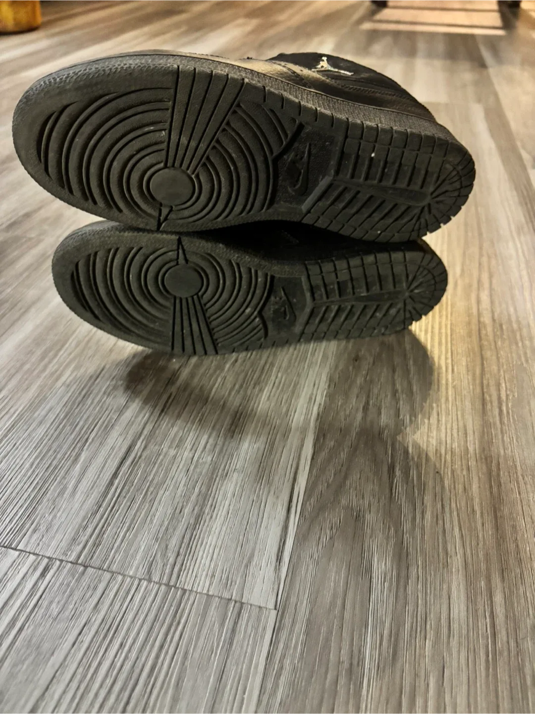 Size 6Y / Jordan Flight 45 High Black Sneakers image indicator(5)