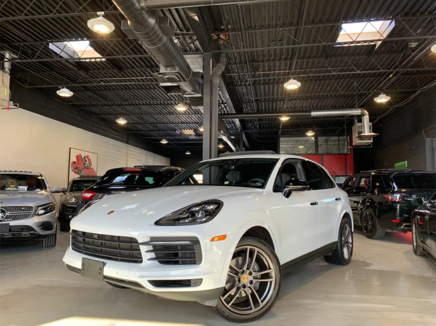 Porsche Cayenne - White SUV thumbnail