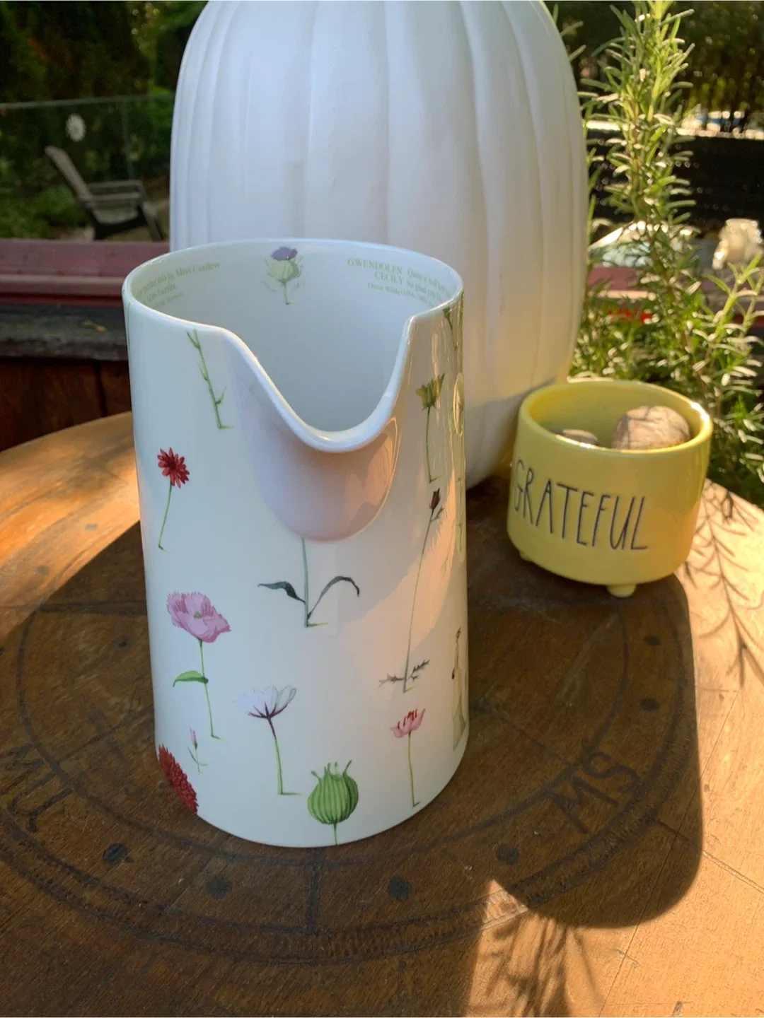 Portmeirion Up the Garden Path Pitcher image indicator(4)